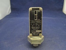 Honeywell RP49A-1000 1 Positive Relay