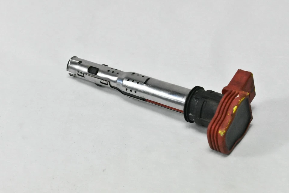 2005 - 2006 奥迪 S4 4.2L 线圈点火器 原始设备制造商 077905115K — 第 2/4 张图片