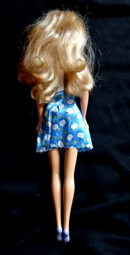 Vintage Barbie Doll Mattell 1966/1998 + Handmade Clothing - Picture 4 of 6