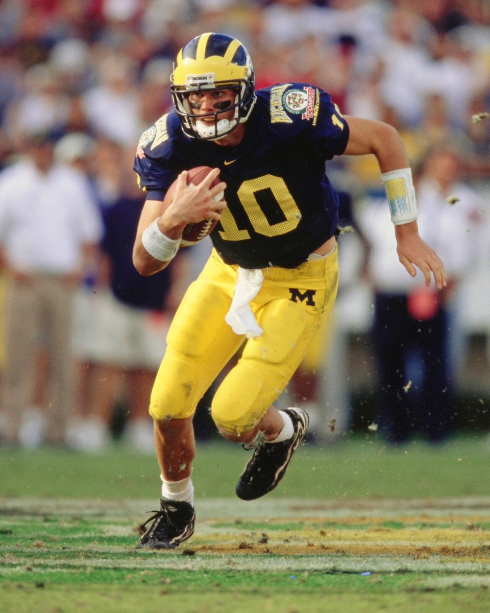 Tom Brady Nfl Shoes For Sale 8x10 Photo TOM BRADY Michigan