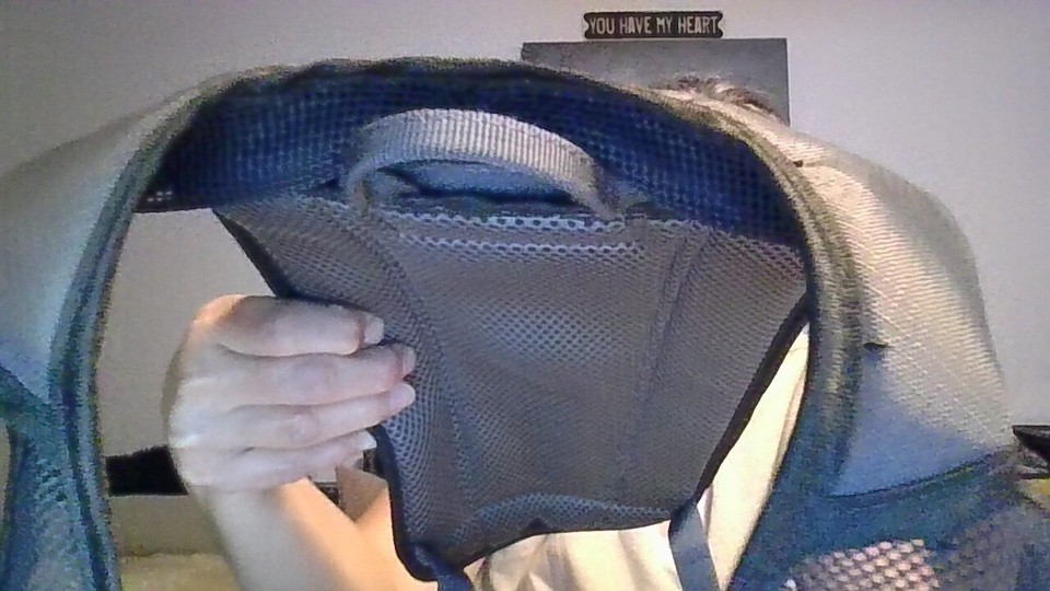 Bass Pro Shops Eclipse Hiking Hydration Fluids Backpack 1.5L Gray