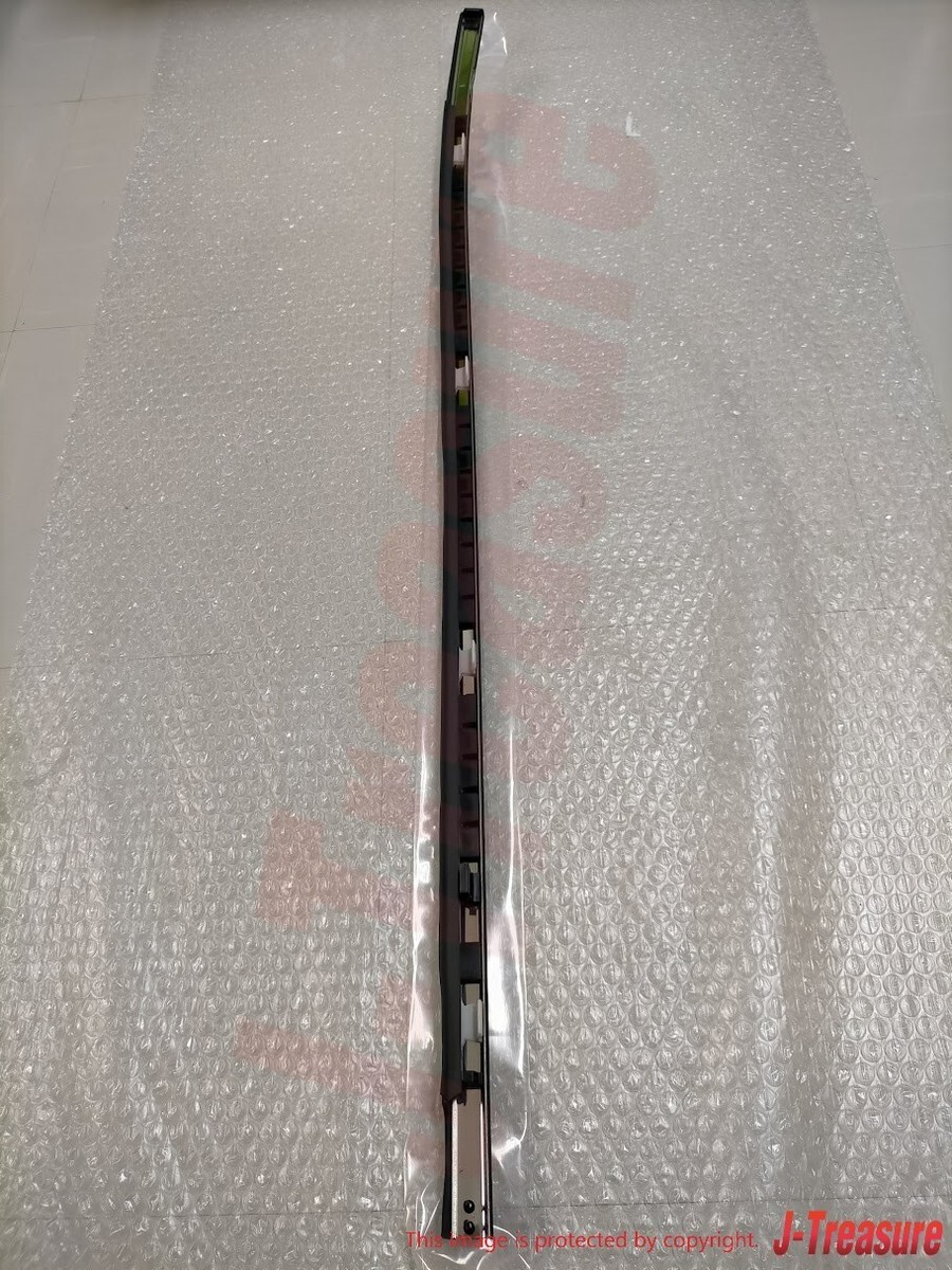 とも トップフェイス Nissan / Infiniti Nissan OEM 6-Piece Top Molding Kit, 4