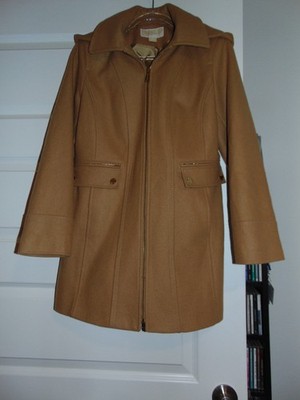 MICHAEL KORS WOMAN'S CAMEL COLORED FRONT ZIPPER LINED HOODED COAT - SIZE 10P