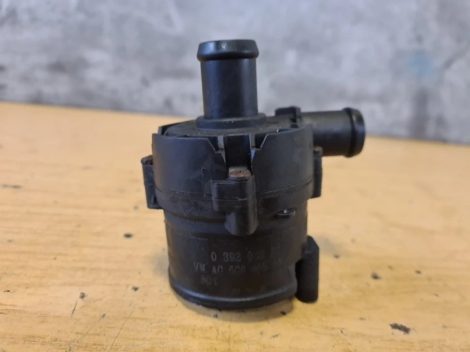 Seat Toledo MK4 2018 1,6 diésel refrigerante eléctrico bomba de agua CXMA EU6 5G0965567 Foto 3 de 4