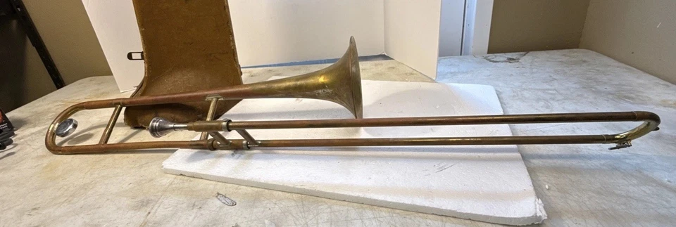1940’s F.E OLDS & SON Ambassador LOS ANGELES CALIFORNIA TROMBONE /CASE - Image 2 of 4