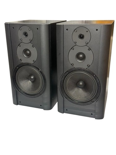Jamo 7.4 3 way Bookshelf Speakers - Picture 2 of 18