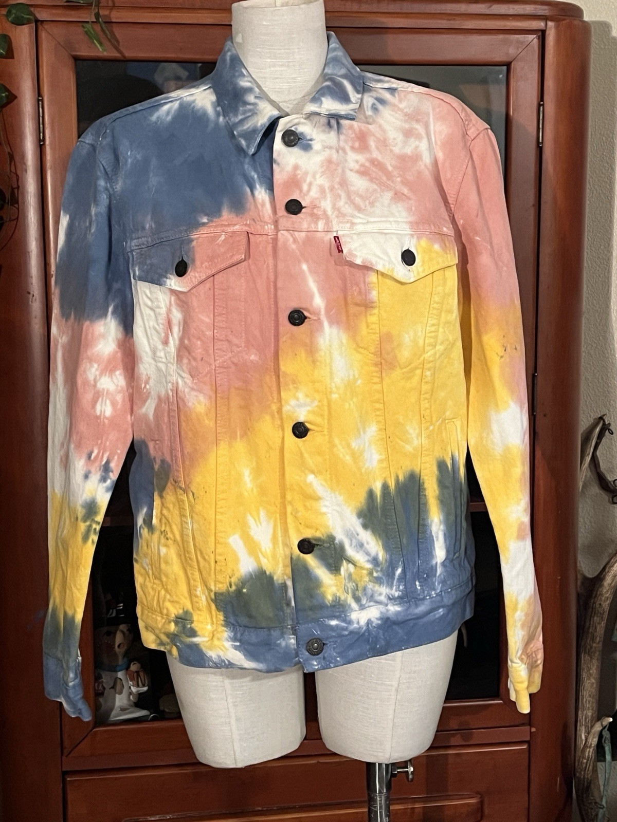 Levis Premium Men’s Tie Dye Denim Trucker Jean Jacket Sz M Vintage Fit Sample