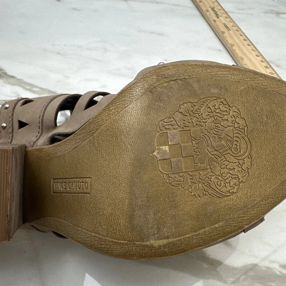 Vince Camuto VC Reston Para Mujer 7.5 M Cuero Gamuza Tirantes Tacones Gruesos Tachonados Foto 4 de 4