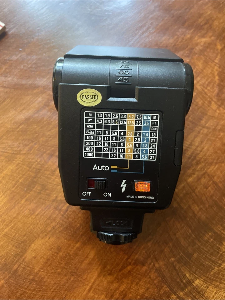 Quantaray QB-350A Universal Shoe Mount Camera Flash - Image 2 of 3