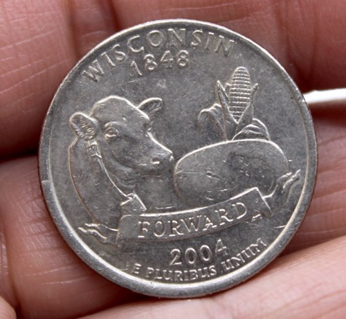 US 2004P WISCONSIN FORWARD STATE QUARTER COIN
