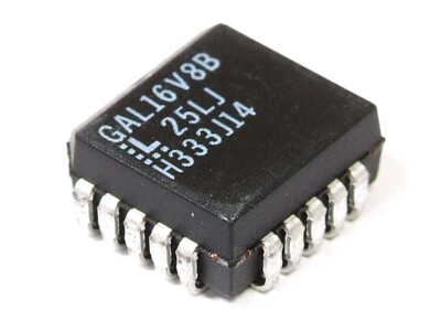 2x Lattice GAL16V8B-25LJ E²CMOS PLD Generic Array Logic PLCC-20 90mA 25ns 40MHz