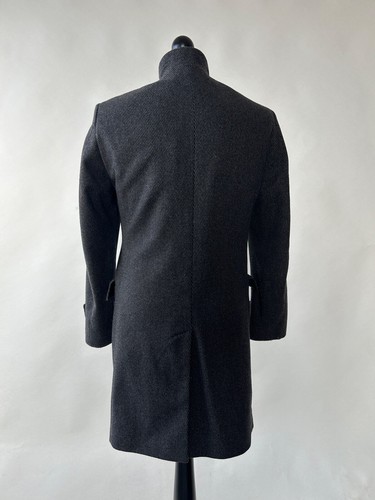 Hugo Boss Wool Men’s Coat Size 44/34R overcoat jacket - Picture 5 of 9