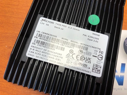 MICRON - 7450 Pro 960Go PCIe Gen4 x4 NVMe U.3 SSD - MTFDKCC960TFR