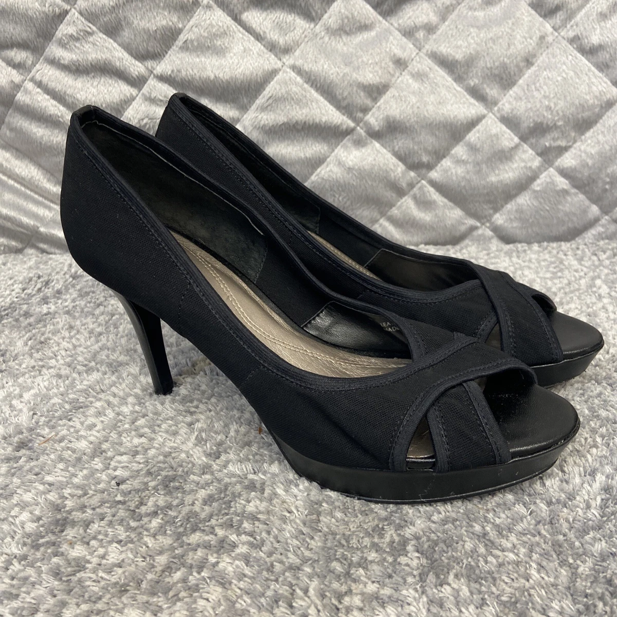 Tahari Heels Shoes Women s 8 Black High Heels Open Toe Pumps