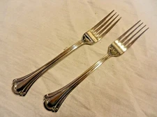 2 Lot International RESPLENDENCE DINNER FORK 7.5" Stainles China 18/10  FLATWARE