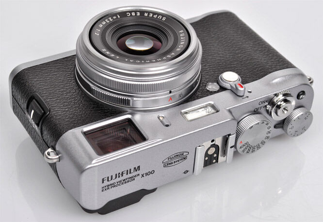 Fujifilm X series X100 16.3MP digital camera black x silver Fujifilm X series X100 16.3MP digital camera black x silver