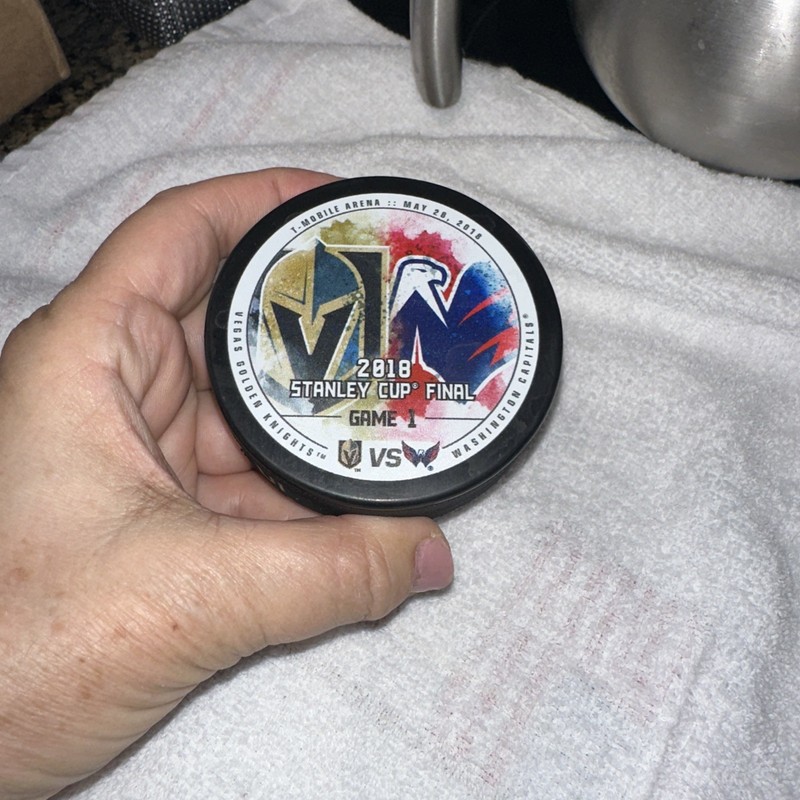 Vegas Golden Knights vs Washington Capitals 2018 Stanley Cup Finals Game 1 Puck