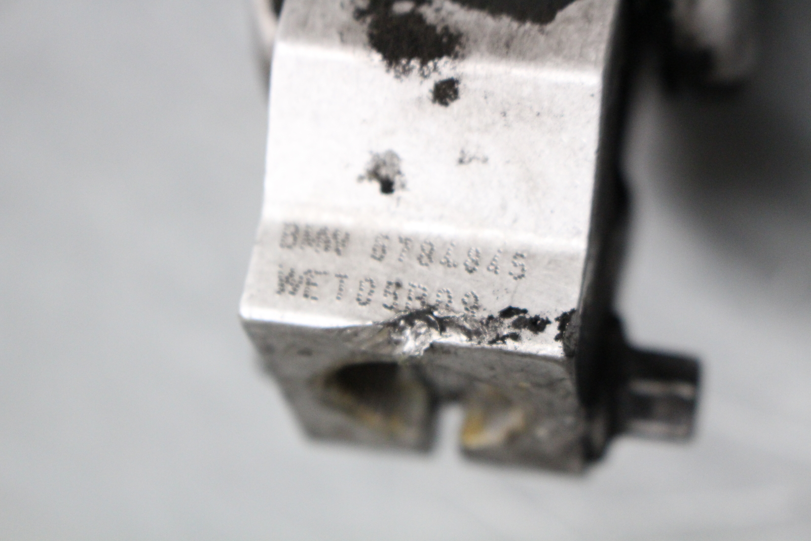 BMW E90 E91 E92 0611 325Xi 328xi 330xi 335xi STEERING COLUMN lower