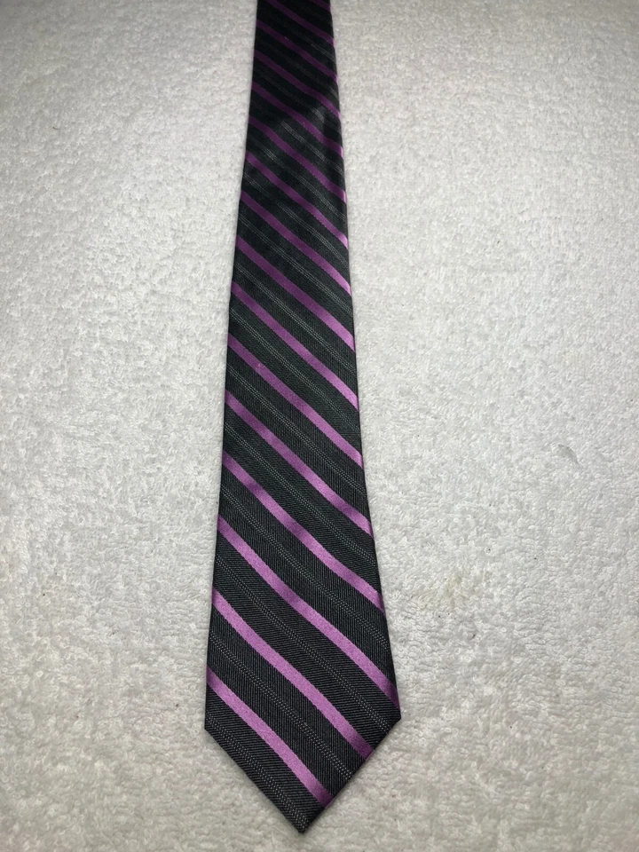 DKNY MENS TIE GRAY WITH PINK STRIPES 2.75 X 61 - Image 2 of 4