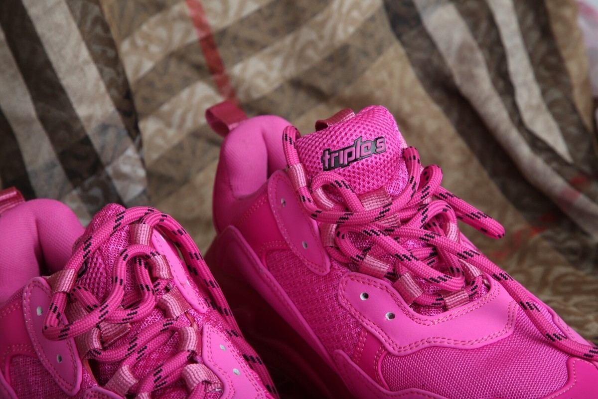 Balenciaga Authentic Triple S Pink $1090 Clear Sole Size 10 Balenciaga Authentic Triple S Pink $1090 Clear Sole Size 10