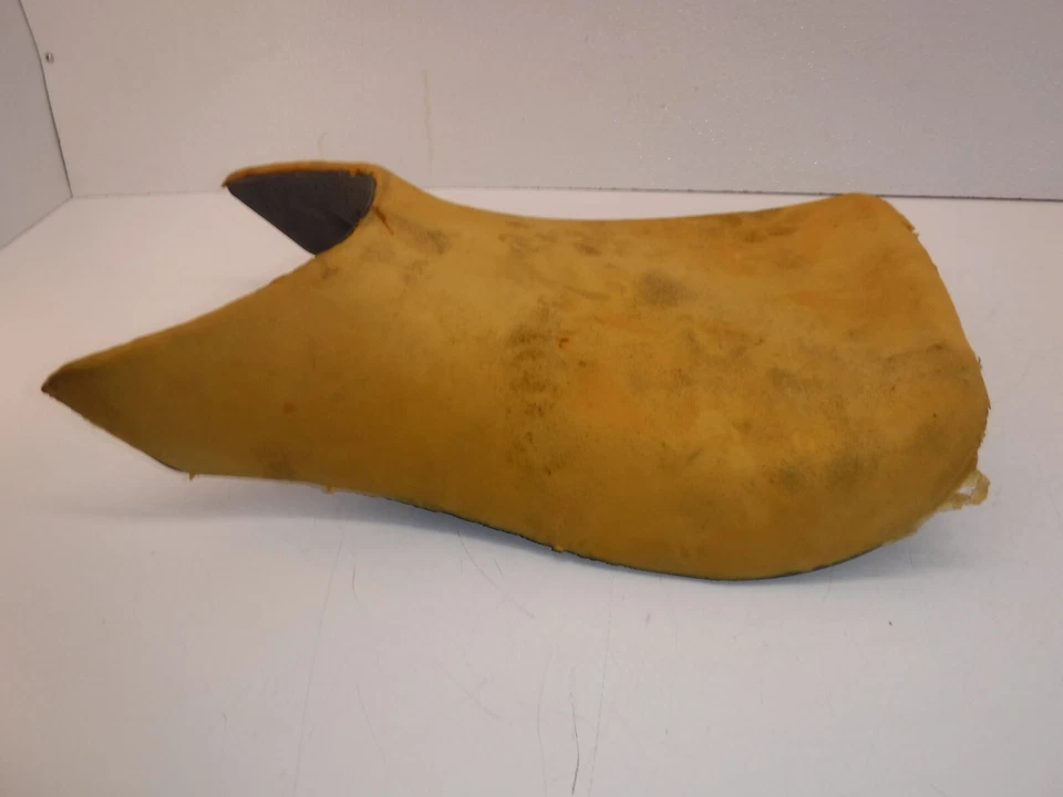 Capa faltando assento dianteiro para motorista Hyosung GT 250 2004 - Imagem 2 de 4