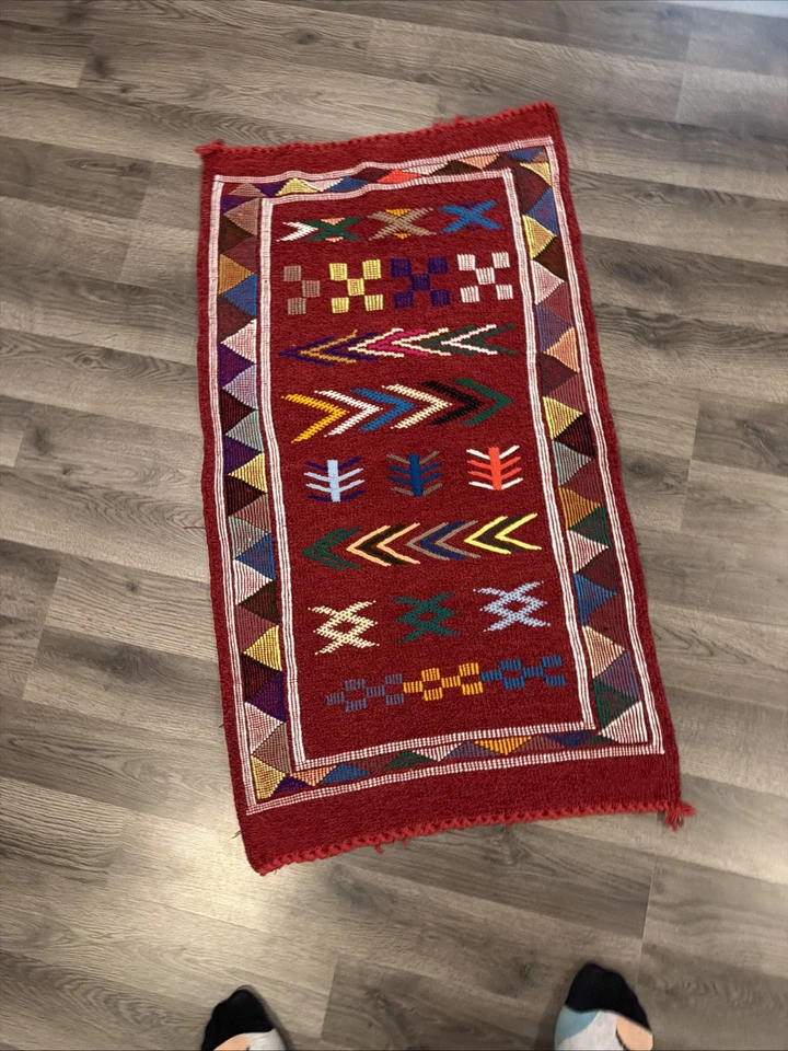 Alfombra vintage marroquí anudada a mano 1,6 x 4,5 pies pila completa alfombra tribal bereber Foto 2 de 4