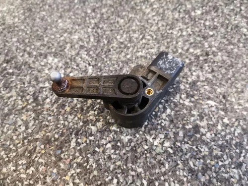 NISSAN LEAF ZE1 Niveausensor vorne links 5381289900 1.00 Electricity 33971906