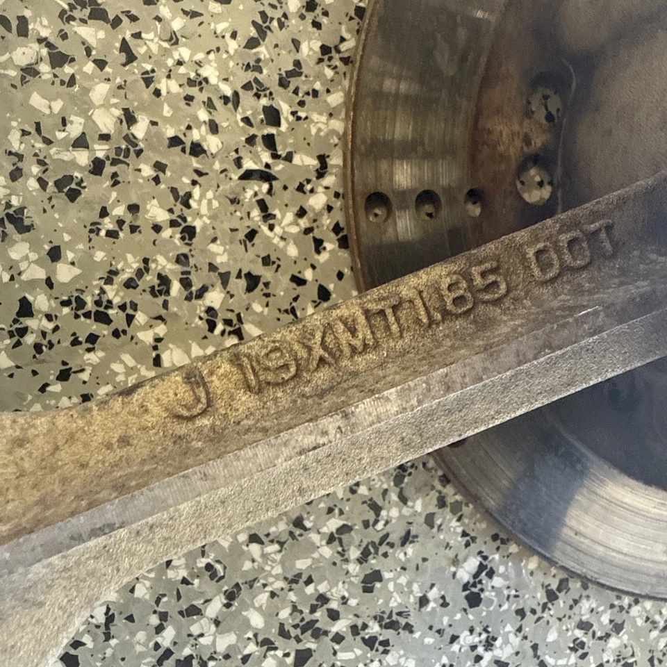 川崎 KZ 750 Kz750 440 前 MAG 轮 19x1.85 F-1027 1622 — 第 4/4 张图片