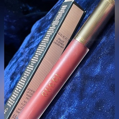 Gucci Rouge Liquid Matt Transfer Proof lipstick shade 203 Mildred Rosewood