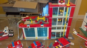 LEGO City Fire Station 60004 4429 Set Minifigures Vehicles Manual Incomplete