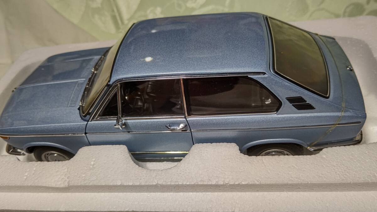 AUTOart オートアート BMW 2000 TOURING 1:18 Autoart 1/18 BMW 2000 Touring Millennium | eBay