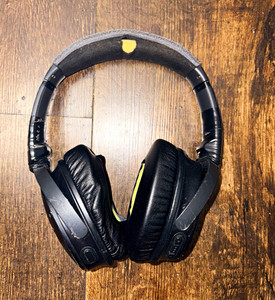 Bose QuietComfort 35 II Wireless Headphones - FOR PARTS / REPAIR - Audio Issues