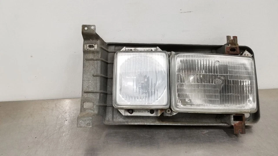 Juego de faros compuestos Volkswagen Vanagon 1987 con soporte conductor izquierdo Foto 3 de 4