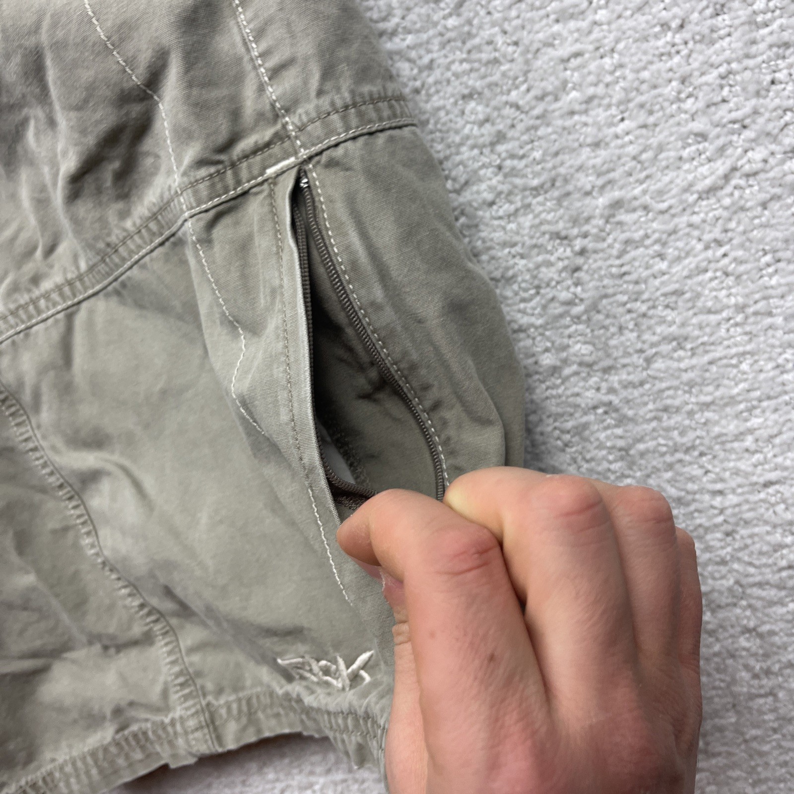 Y2K Reebok Beige Tech Baggy Utility Shorts Men’s Sz L Drawstring Skater 2000's thumbnail 4