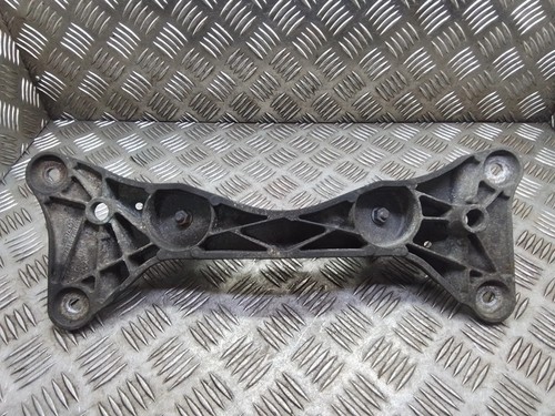 BMW 1 E81 Getriebehalter 22316778033 2231677803301 677803301 6778033 27906445