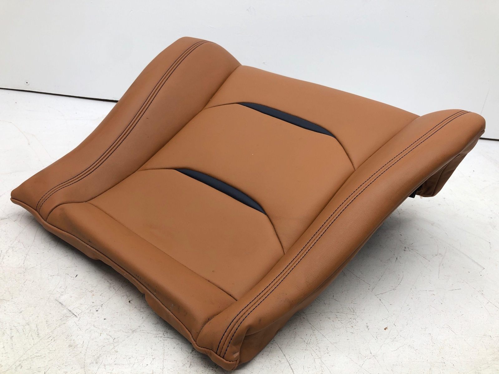 2017-2020 FERRARI GTC4LUSSO LEFT REAR SEAT LOWER CUSHION STD CUOIO 87276600 OEM