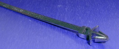 Geflügelte schwarze Steckkabelbinder - 100 mm x 2,5 mm (PCT2-B)