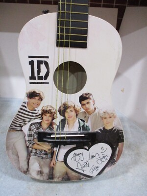 1D--One Direction X Factor English-Irish Boy Band Photo Guitar with Autographs