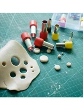 M00729 MOREZMORE 40 Mini Hole Circle Cutters Punch Die Steel Metal Clay Tools