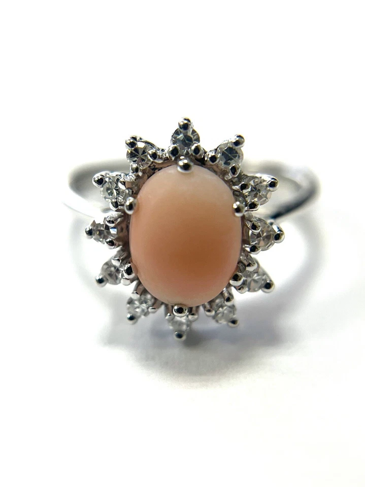 Anillo Estate Oro Blanco 14k Cabujón Coral y Diamantes Talla 6.5 Euro Vástago Banda Foto 2 de 4