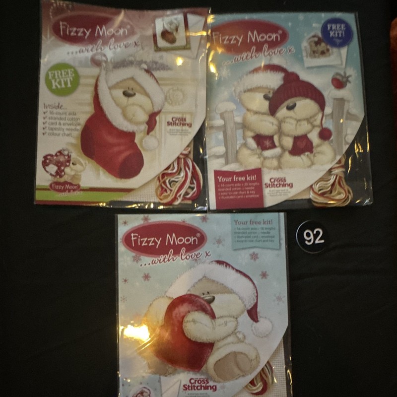 Fizzy Moon With Love Holiday Christmas Cross Stitch Card Kit 92 Needle Floss