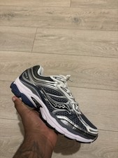 Saucony ProGrid Omni 9 - UK9 (Navy/Silver)(Sold Out Online)