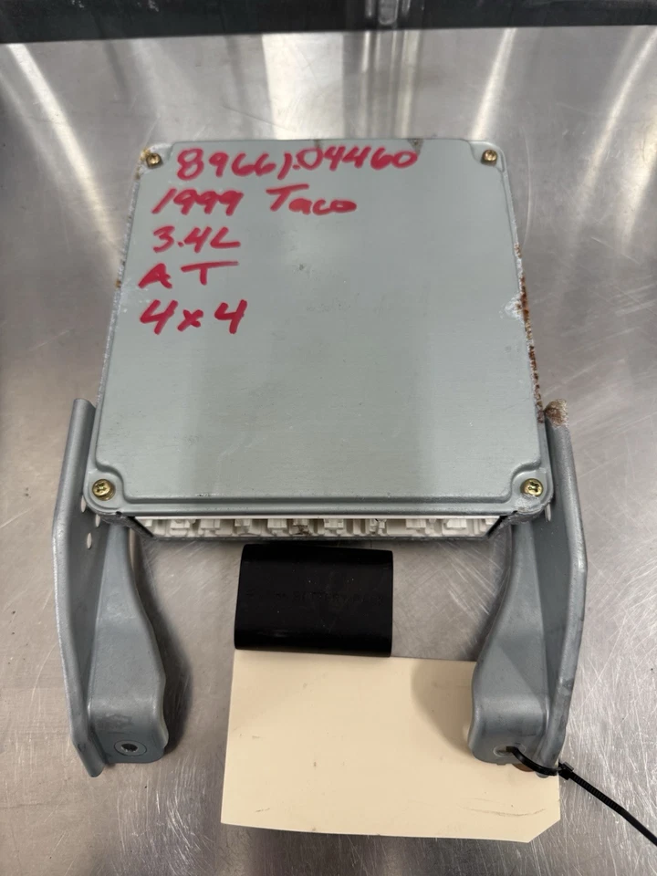 1999 Toyota Tacoma 4WD 3.4L V6 5VZ A/T Engine Computer 89661-04460 ECU ECM PCM - Image 4 of 4