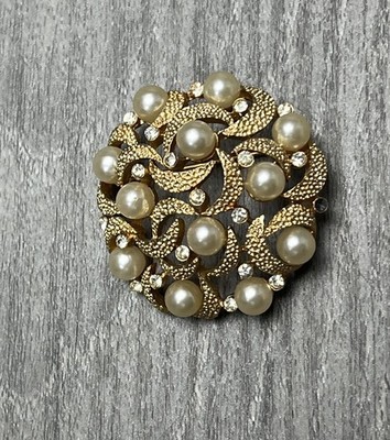Vintage Gold Tone‎ with Rhinestones Brooch Vintage Rhinestone Brooch Midcentury Jewelry Crystal & Gold  main image 4