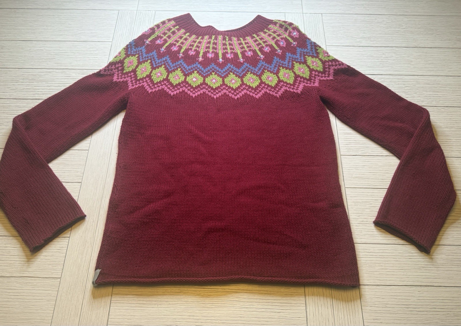 Calvin Klein Jeans Sweater Women’s Sz XL Berry  Round Neck Pullover W/ Sequin thumbnail 8