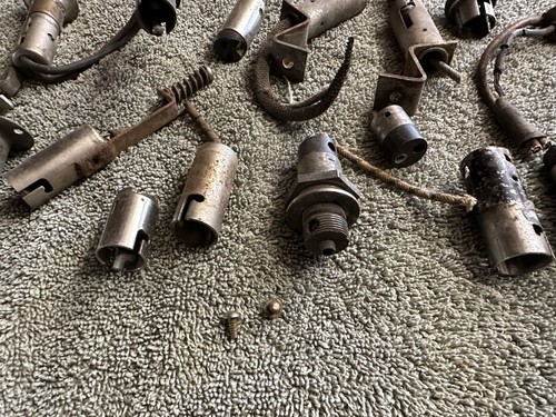 EARLY 1900’s Vintage Automobile Electric Connectors Plugs Sockets Light Parts - Picture 18 of 24