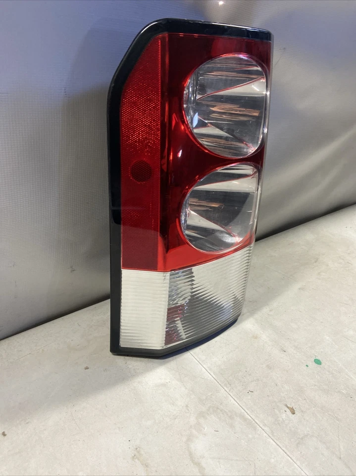 2010 - 2013 年 Land Rover LR4 左尾灯 原始设备制造商 — 第 2/4 张图片