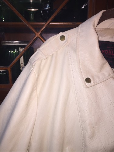 Extra Large New York YOKI Faux Leather Cream Colored Jacket - Picture 8 of 12