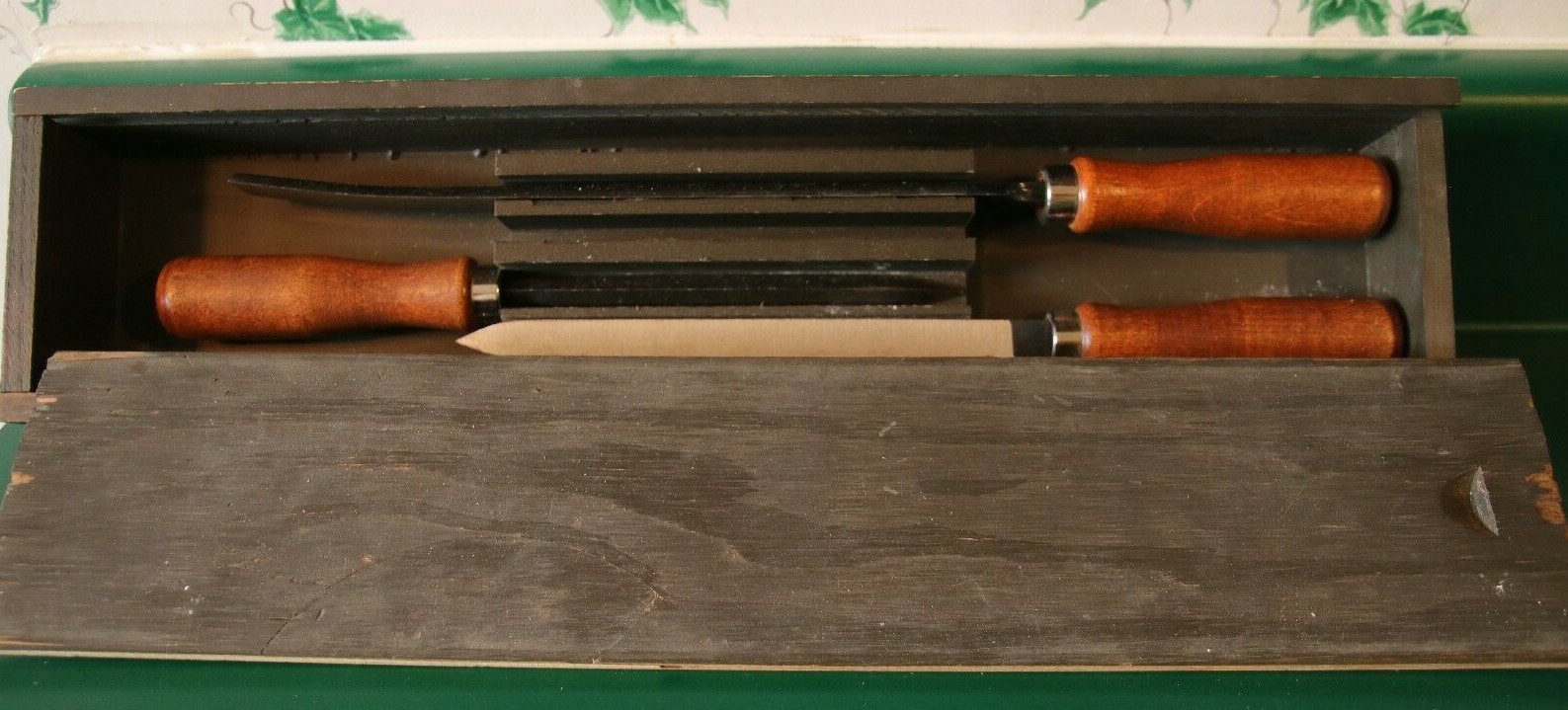 Picture 1 of 6