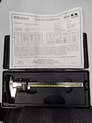 500-197-30 Mitutoyo Digital Caliper, 0-8 inches